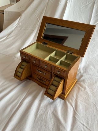 Joyero de madera