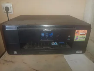 Impresora Multifunción Brother DCP-J562DW Negra