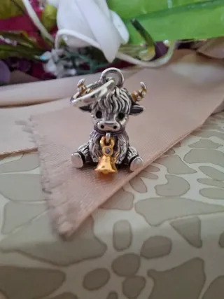 Charm Pandora Mucca Highland Oro Argento