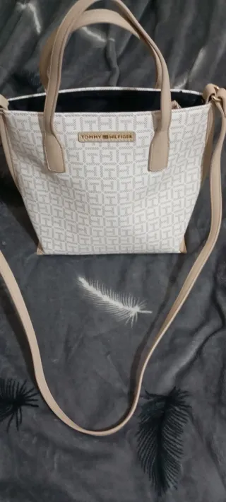 Bolso Tommy Hilfiger Beige y Blanco