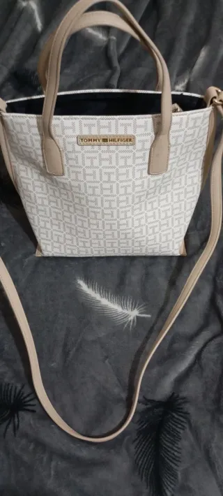 Bolso Tommy Hilfiger Beige y Blanco
