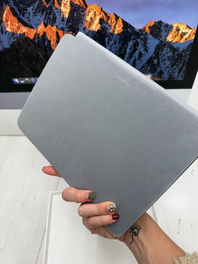 Apple Magic Keyboard IPad Pro 11" NUEVO SIN ACTIVA