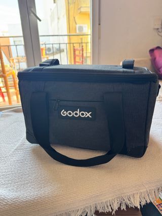 Luz LED Godox ML60 + Softbox AD-S60S