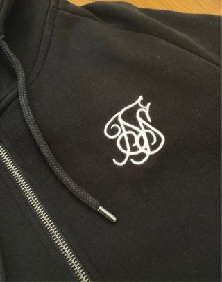 Casaco SikSilk Preto com Capuz