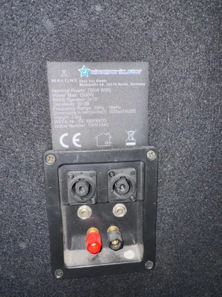 4 Altavoces Malone Negros