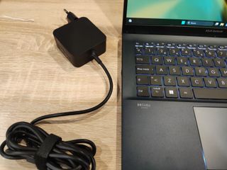 ASUS ZenBook 14 OLED UX3402VA-KM004W Ordenador