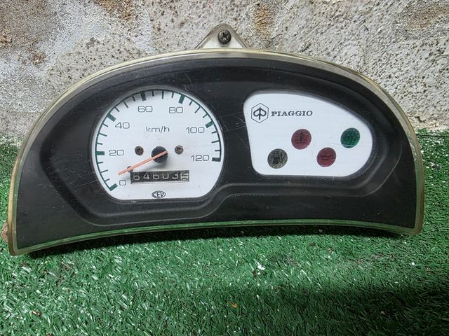 Cuadro Cuentakilómetros Piaggio Zip