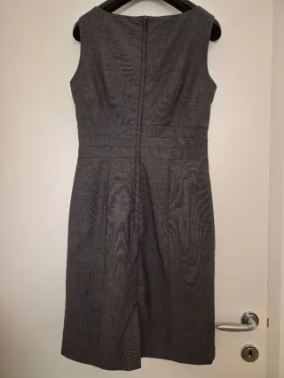 Vestito da ufficio grigio