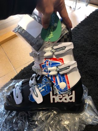 Kit Esquí Infantil: Esquís, Botas y Casco