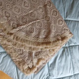 Tres colchas vintage beige.