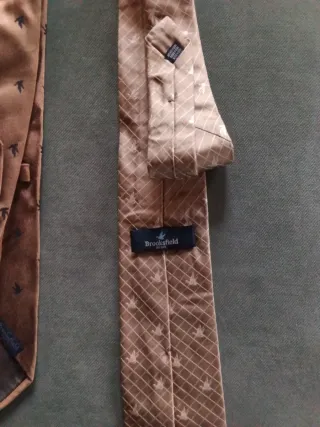Corbatas Brookfield Beige y Marrón