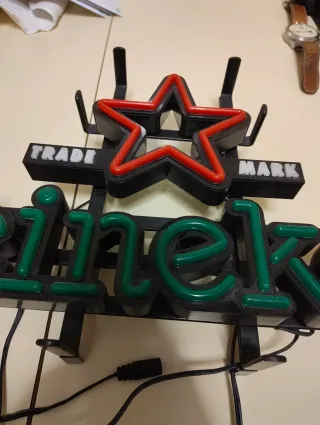 Cartel Luminoso Heineken Estrella Roja