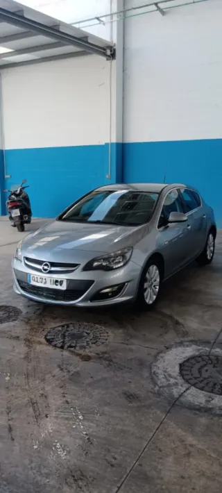 Opel Astra 2013
