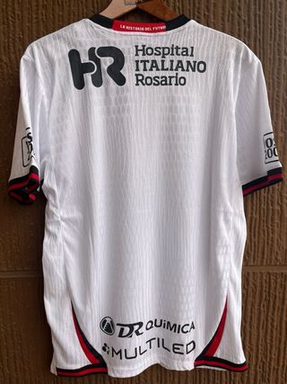 Camiseta de fútbol Newells NOB Axis Talle L