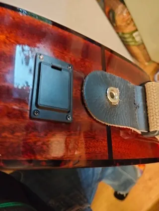 Guitarra Eastman E1D-DLX Electroacústica