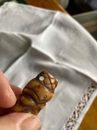 colgante antiguo material noble