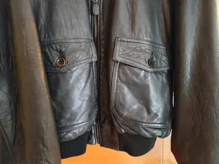 Chaqueta Cuero Massimo Dutti Negra