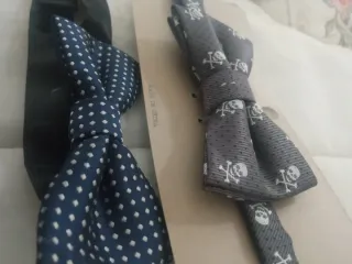 Lote 2 Pajaritas talla M , son como para cadete