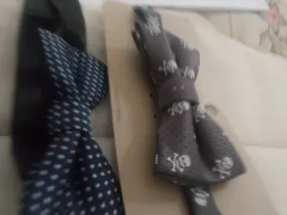 Lote 2 Pajaritas talla M , son como para cadete