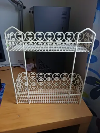 Estante de metal blanco de 2 niveles