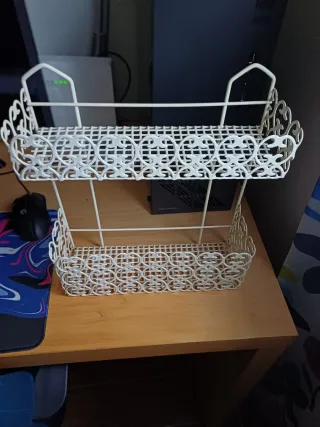 Estante de metal blanco de 2 niveles