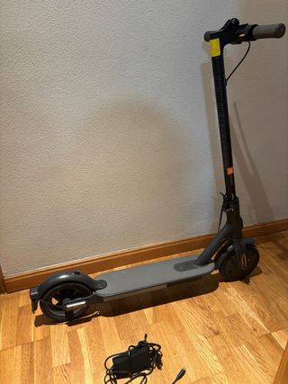 Patinete Xiaomi Mi Scooter Esencial