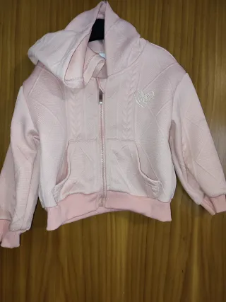 Casaco rosa com capuz e fecho 2/3 anos