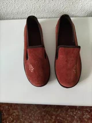 Zapatillas de casa hombre marrón/rojo