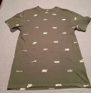 Camiseta Nike verde