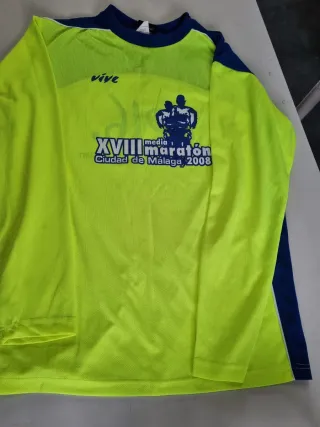 Camiseta deportiva Vive XVIII Media Maratón Málaga