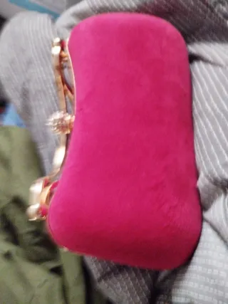 Bolso de fiesta rojo y dorado