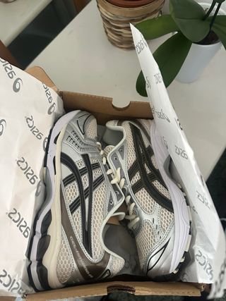 Asics Gel-Kayano 14 Plata Negro