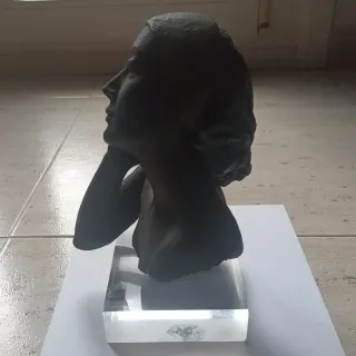 ESCULTURA BUSTO MUJER