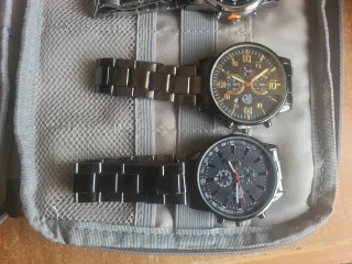 Collezione 8 Orologi Uomo + Astuccio