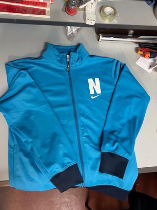 Chaqueta Nike Azul y Negra