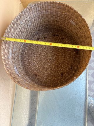 Cesto de mimbre redondo