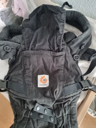 Mochila Ergobaby Adapt + Capa Protectora