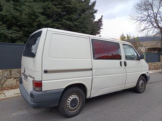 Volkswagen Transporter T4 Kombi 2.4 año 1997