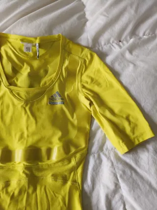 Camiseta técnica Adidas mujer amarilla