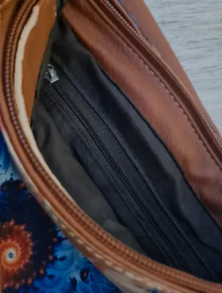 Bolso bandolera estampado abstracto