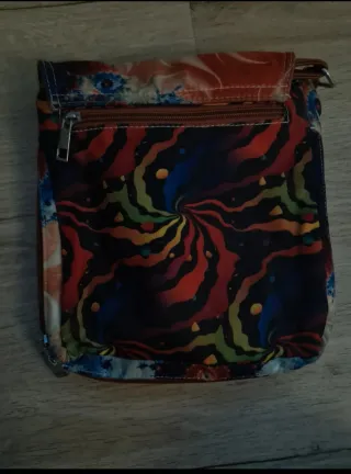 Bolso bandolera estampado abstracto