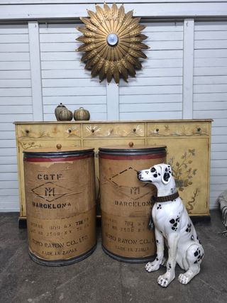 2 Cubos Grandes Antiguos. Precio unidad.