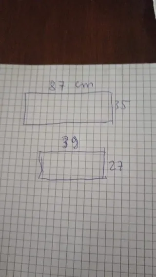 Tris centrini rossi con fiori
