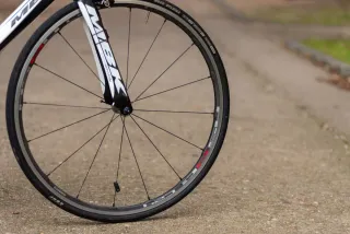 Bicicleta  carretera de carbono MBK RD 750