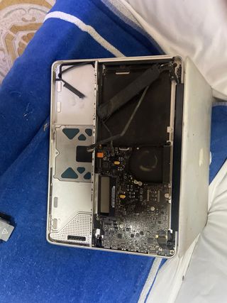 Desguace Apple MacBook Pro 3 pantallas y 2 teclado