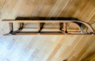 Trineo antiguo La Hutte