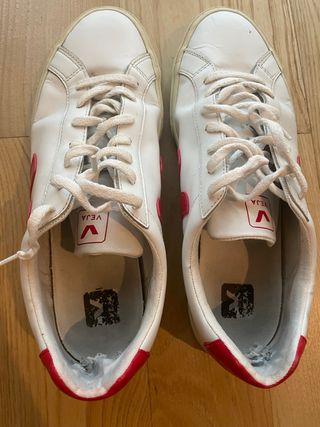 Zapatillas Veja Talla 44 Blancas y Rojas
