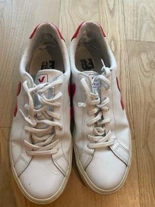 Zapatillas Veja Talla 44 Blancas y Rojas