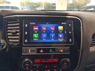 Mitsubishi Outlander PHEV Kaiteki 4WD