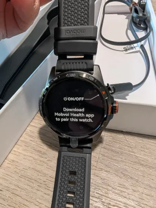 TicWatch Atlas Wear OS by Google pari al nuovo.